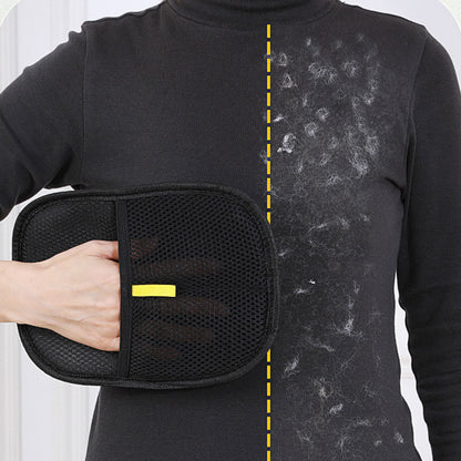 FluffAway™ – Der Handschuh für gepflegte Vierbeiner