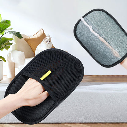 FluffAway™ – Der Handschuh für gepflegte Vierbeiner